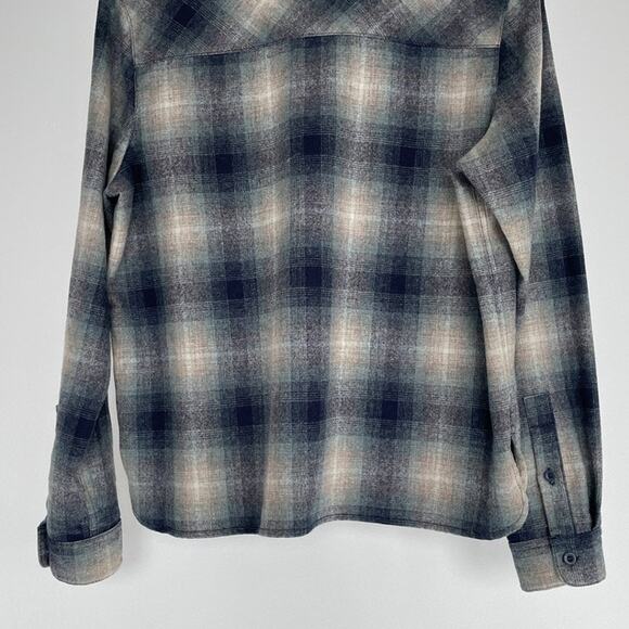 Pendleton Made in USA Wool Blue Plaid Button Up Mens Shirt Sz L Lodge One Pocket - Picture 7 of 12